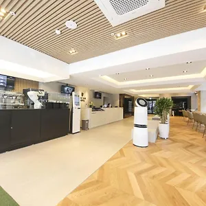 haeundae-the-van.hotelsinbusan.com/